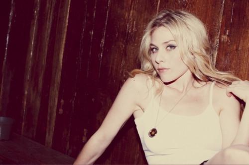 Meital Dohan - Actress ["...I fell in LUV with Q-Link years ago..."]