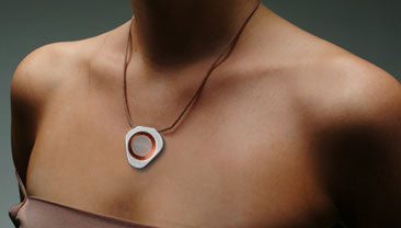 Q-Link Acrylic SRT-3 Pendant (Original Black)